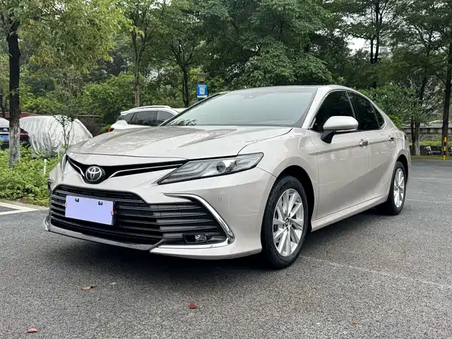 Toyota Camry Camry 2023 2.0g Deluxe Edition