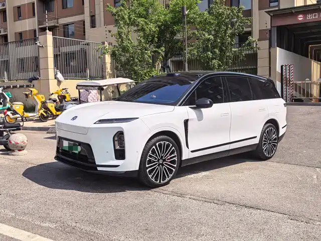 Nio Nio Es8 Nio Es8 2026 Six-Seater Executive Signature Edition