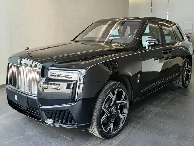 Rolls Royce Cullinan Cullinan 2024 Black Badge — фото