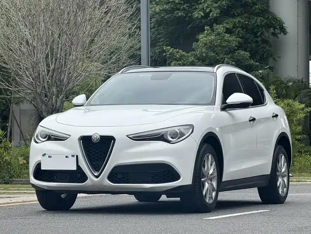 Alfa Romeo Stelvio Stelvio 2017 2.0t 280hp Deluxe Edition