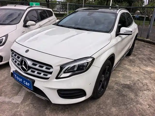 Mercedes-Benz Mercedes-Benz Gla Mercedes-Benz Gla 2019 Gla 200 Fashion Model — фото
