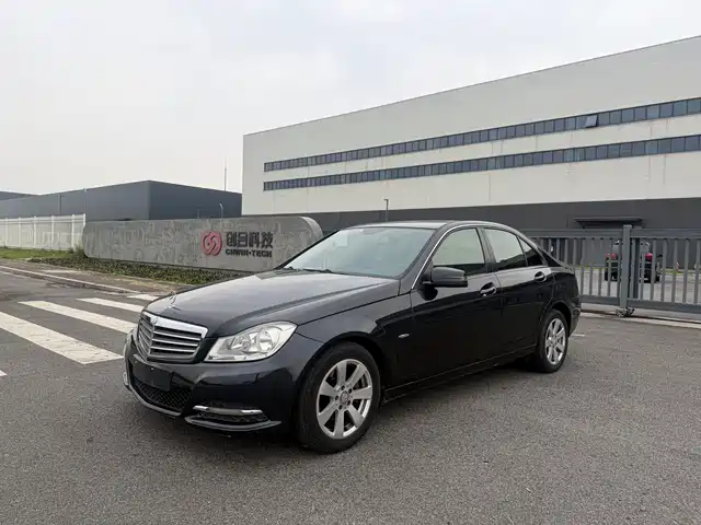 Mercedes-Benz Mercedes Benz C Class Mercedes-Benz C-Class 2011 C 180k Classic — фото