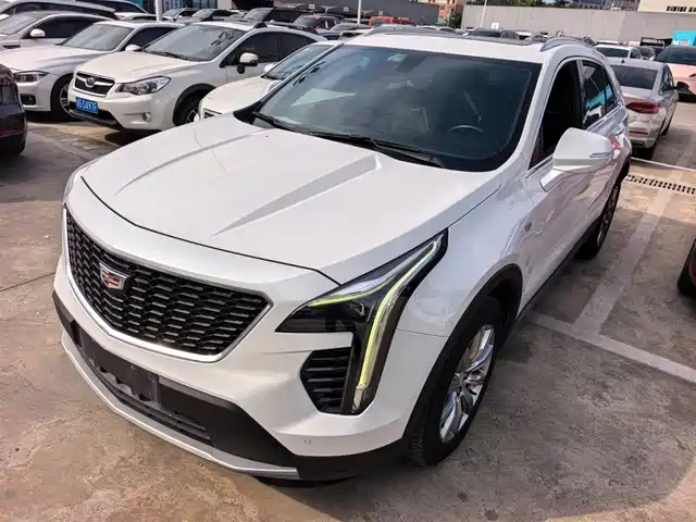 Cadillac Cadillac Xt4 Cadillac Xt4 2020 28t Two-Wheel Drive Leading Model — фото
