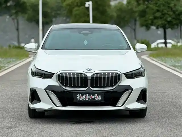 Bmw Bmw 5 Series Bmw 5 Series 2024 525li M Sports Package — фото