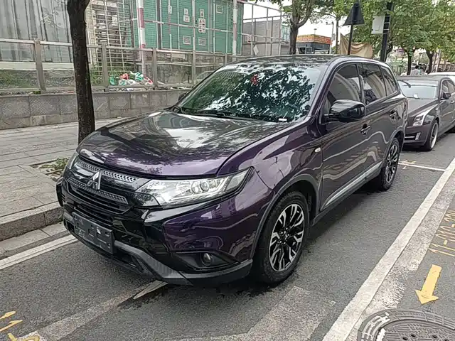 Mitsubishi Outlander Outlander 2020 2.0l 2wd Smooth Edition 5 Seats — фото