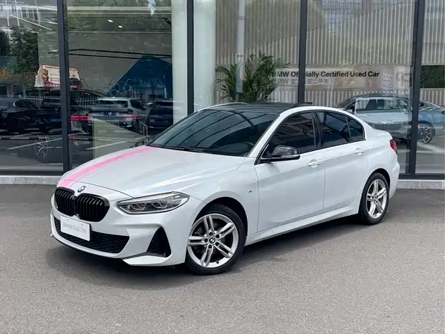 Bmw Bmw 1 Series Bmw 1 Series 2021 120i M Sports Night Edition — фото