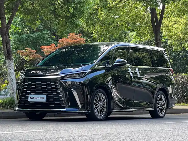 Lexus Lexus Lm Lexus Lm 2023 500h Six-Seater Premium Version