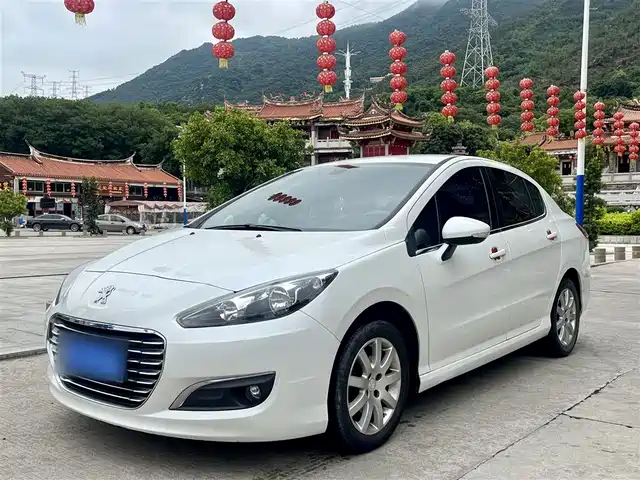 Peugeot Peugeot 308 Peugeot 308 2014 Enjoy Edition Classic 1.6l Manual Premium Type — фото