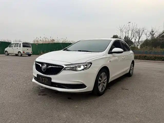 Buick Yinglang Yinglang 2018 15t Dual-Clutch Aggressive Model, National V — фото
