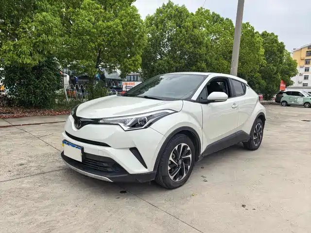 Toyota Yize Izoa Yize Izoa 2020 2.0l Yixiang Edition — фото