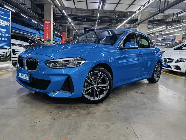 Bmw Bmw 1 Series Bmw 1 Series 2021 120i M Sports Edition — фото