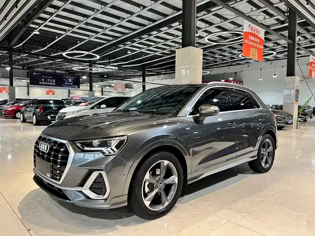 Audi Audi Q3 Audi Q3 2022 35 Tfsi Fashionable And Dynamic