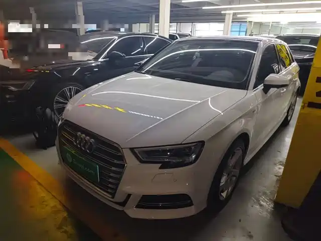 Audi Audi A3 Audi A3 2020 Sportback 35 Tfsi Fashion Type National V