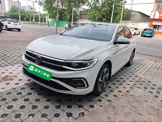 Volkswagen Bora Bora 2023 300tsi Dsg Premium Edition — фото