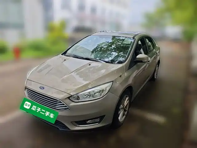 Ford Fox Focus 2015 Sedan 1.6l Automatic Fashion Model — фото