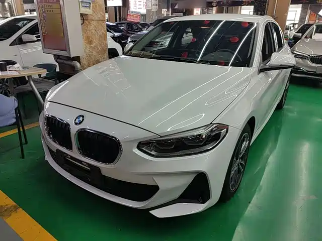 Bmw Bmw 1 Series Bmw 1 Series 2023 120i M Sports Edition — фото