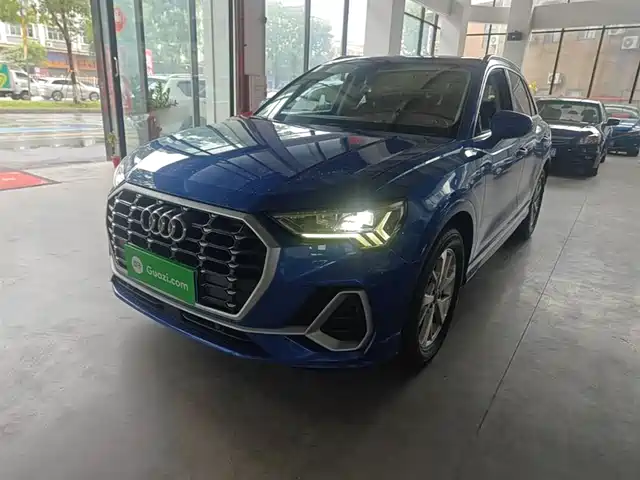 Audi Audi Q3 Audi Q3 2019 35 Tfsi Aggressive And Dynamic