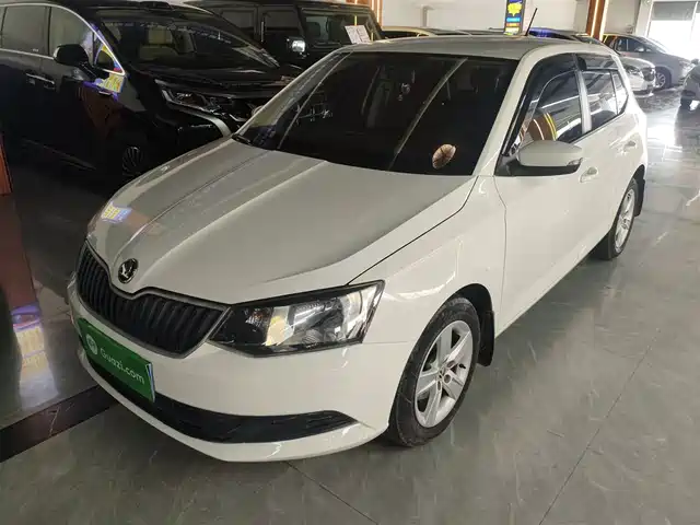 Skoda Jing Rui Fabia 2017 1.4l Automatic Car Version — фото