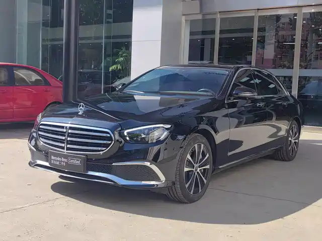 Mercedes-Benz Mercedes-Benz E-Class New Energy Mercedes-Benz E-Class New Energy 2022 Model 2 E 350 E L Plug-In Hybrid Sedan — фото