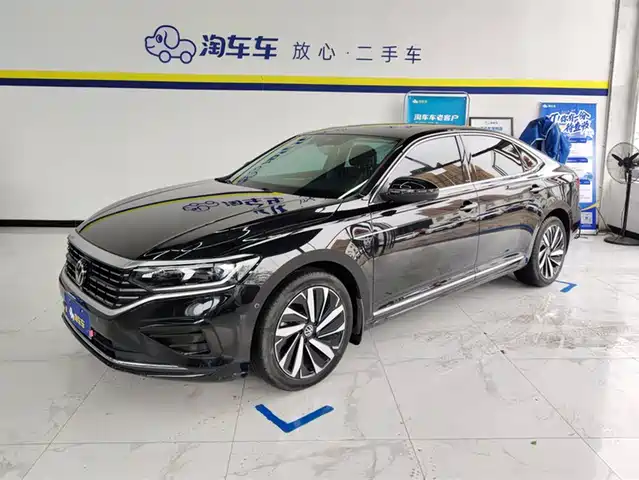 Volkswagen Passat Passat 2022 330tsi Deluxe Edition