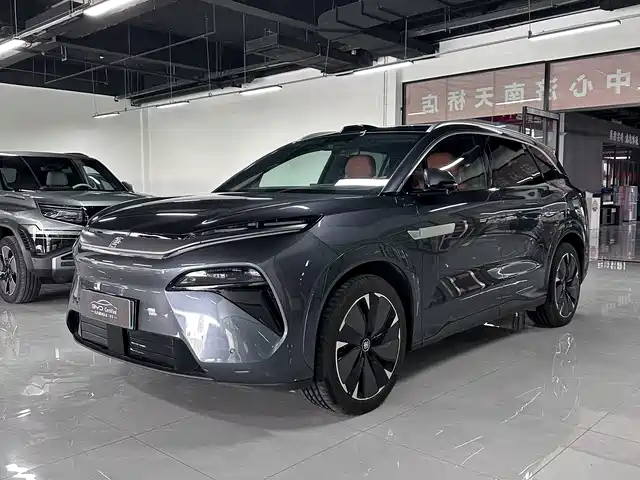 Byd Tang L Tang L 2025 Ev 600km Four-Wheel Drive Lidar Flagship Model