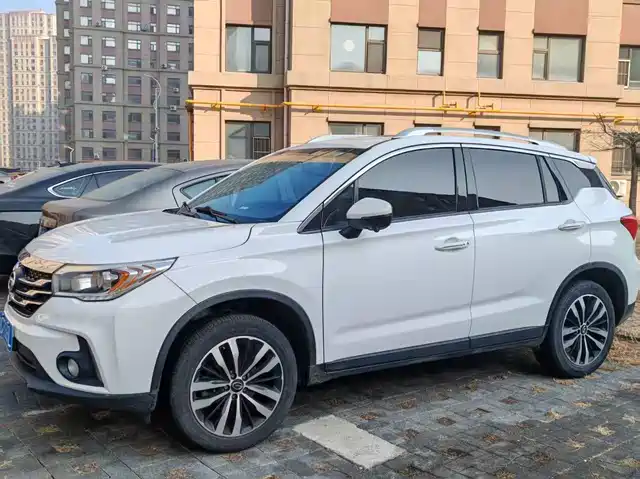 Gac Trumpchi Trumpchi Gs4 Trumpchi Gs4 2017 235t Automatic Two-Wheel Drive Luxury Smart Connected Version
