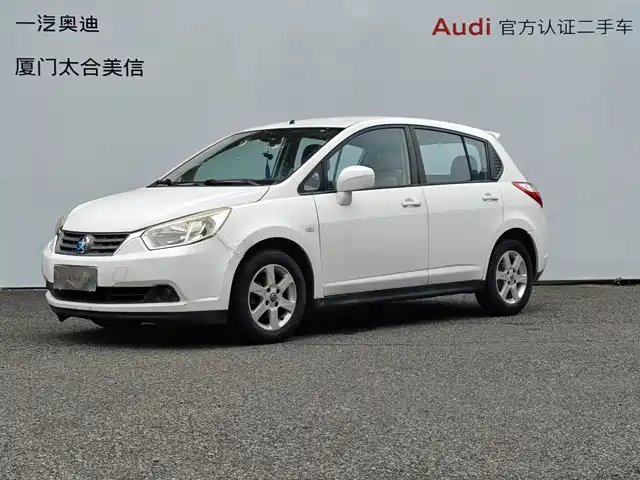 Qichen Venucia R50 Venucia R50 2013 1.6l Automatic Fashion Version