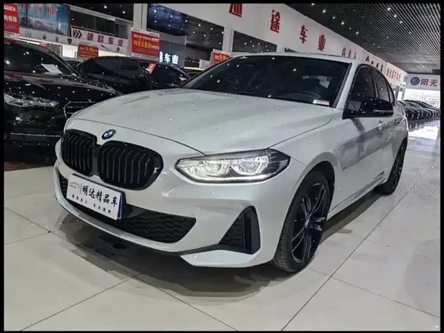 Bmw Bmw 1 Series Bmw 1 Series 2023 125i M Sports Night Edition — фото
