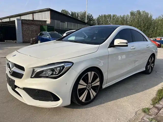 Mercedes-Benz Mercedes-Benz Cla (Imported) Mercedes-Benz Cla (Imported) 2017 Cla 200 Fashion Model