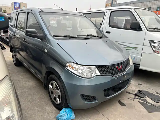 Wuling Motors Wuling Hongguang Wuling Hongguang 2014 1.2l Basic Model National Iv
