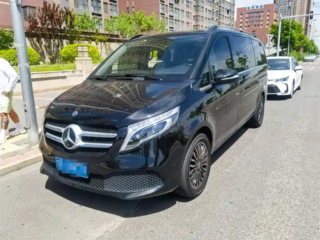 Mercedes-Benz Mercedes Benz V Class Mercedes-Benz V-Class 2020 V 260 Pilot Edition — фото