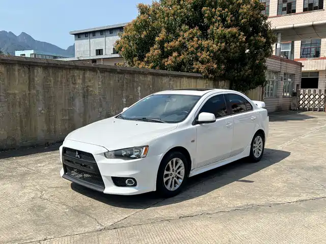 Mitsubishi Winged God Yishen 2012 Lunar New Year Edition 1.8l Cvt Comfort Type