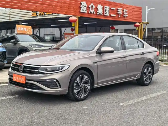 Volkswagen Bora Bora 2024 300tsi Dsg Premium Edition