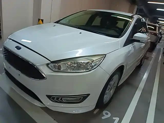Ford Fox Focus 2018 Hatchback Classic 1.6l Automatic Comfort Smart Mobility Version