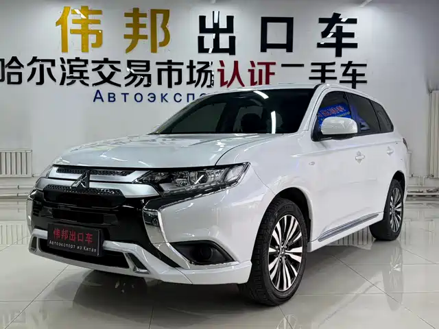 Mitsubishi Outlander Outlander 2021 Facelift 2.0l 2wd Smooth Version 5 Seats