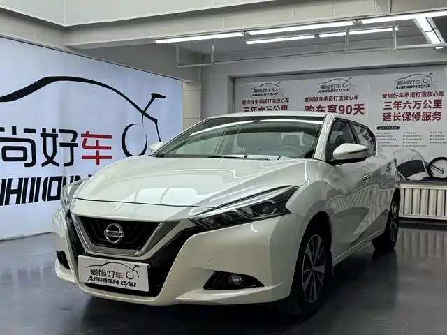 Nissan Bluebird Bluebird 2018 1.6l Cvt Cool Trendy Sound Edition