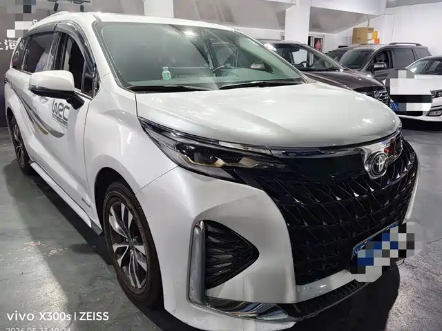 Toyota Gravia Grevia 2023 2.5l Hybrid Luxury Edition — фото