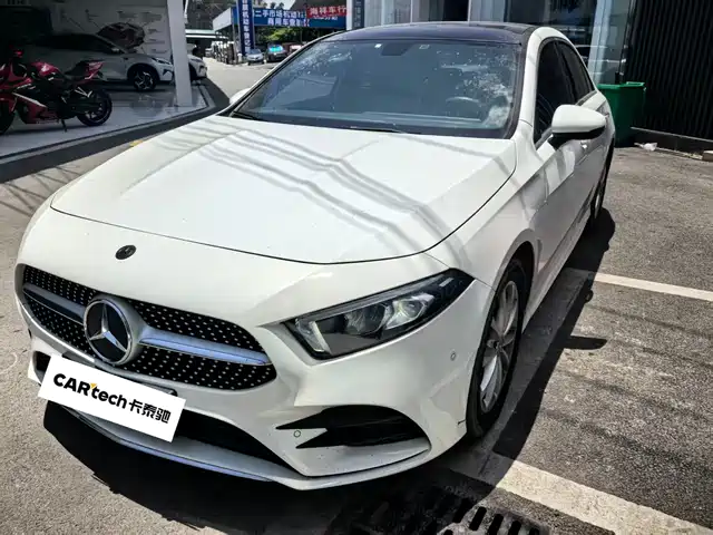 Mercedes-Benz Mercedes Benz A Class Mercedes-Benz A-Class 2021 A 200 L Sports Sedan Fashionable