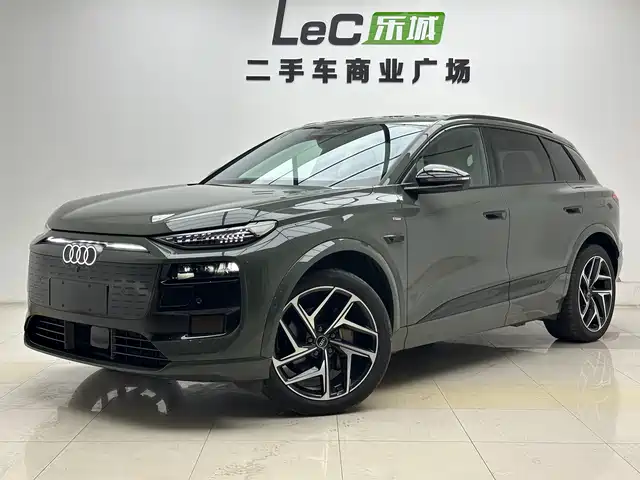 Audi Audi Q6L e-tron Audi Q6l E-Tron 2026 First Pilot Version