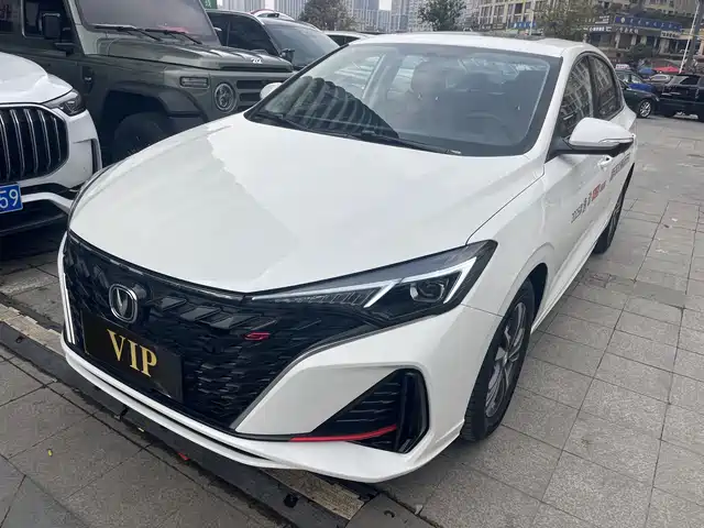 Chang'An Escape Eado 2025 Plus 1.4t Dual-Clutch High-Energy Version