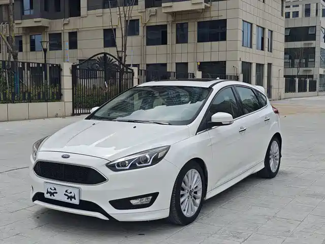 Ford Fox Focus 2017 Hatchback Ecoboost 180 Automatic Sports