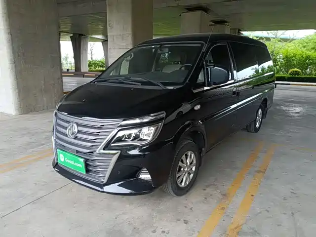 Dongfeng Is Popular Lingzhi Lingzhi 2020 M5l 1.6l Luxury Model 7 Seats