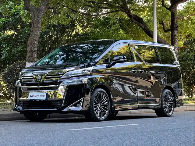 Toyota Wilfa Wilfa 2019 Shuangqing 2.5l Hv Premium Edition — фото