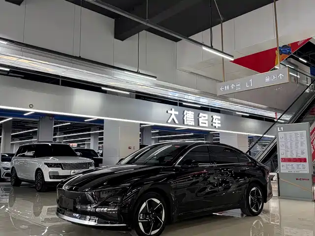 Wuling Motors Wuling Starlight Wuling Starlight 2025 610km smart advanced model — фото