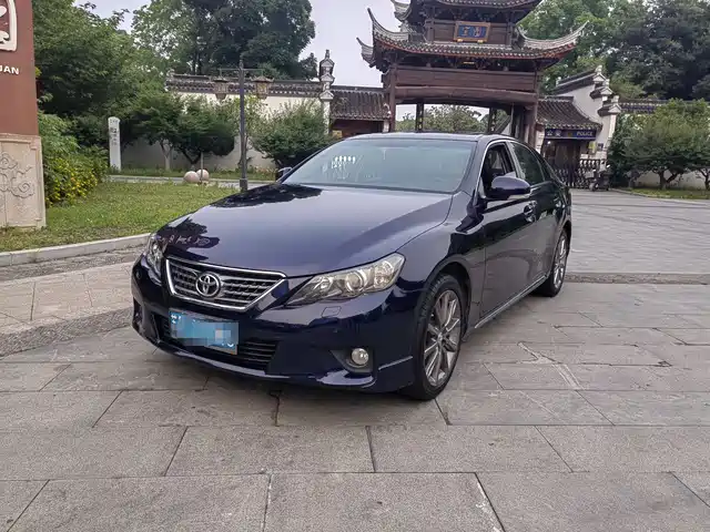 Toyota Ruizhi Reizhi 2012 2.5v Elegant Elite Version