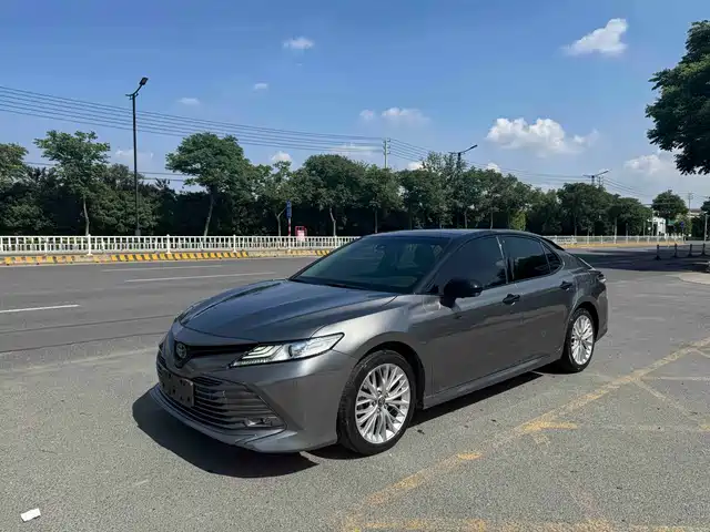 Toyota Camry Camry 2018 2.5g Deluxe Edition