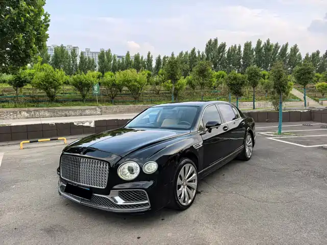 Bentley Galloping Flying Spur 2010 6.0t Five-Seater Version