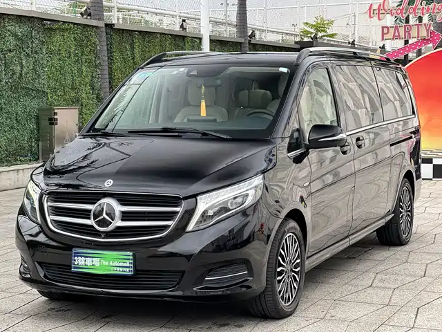 Mercedes-Benz Mercedes Benz V Class Mercedes-Benz V-Class 2017 V 260 L Premium Extended Edition