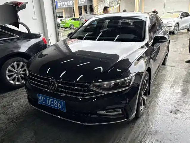 Volkswagen Magotan Magotan 2023 2 Million Commemorative Edition 330tsi Dsg Leading Model