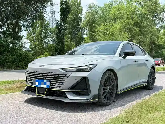 Chang'An Changan Uni-V Changan Uni-V 2022 1.5t Sports Version